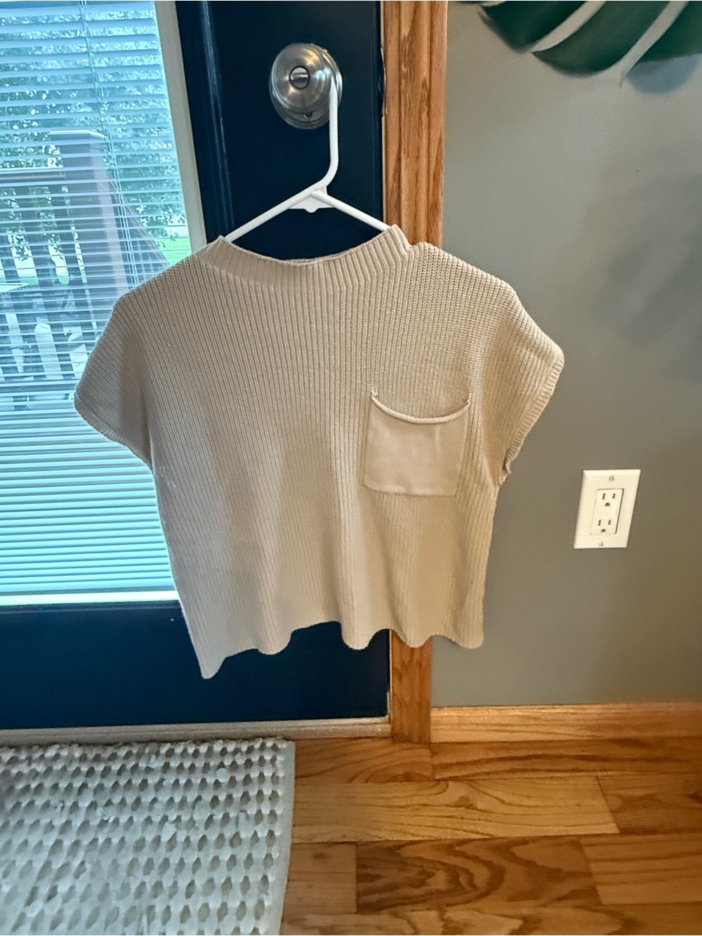 Boxy Pocket-Knit Short Sleeve Top - Cream